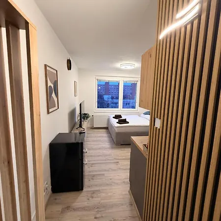 Skyview Vlcince With Private Parking *