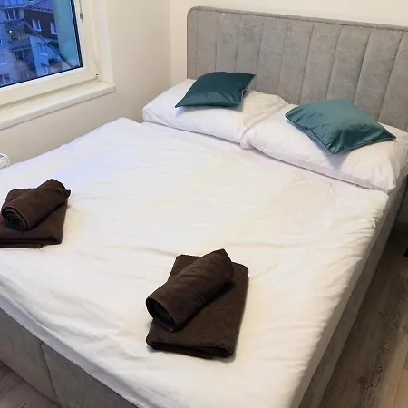 Apartamento Skyview Vlcince With Private Parking Žilina