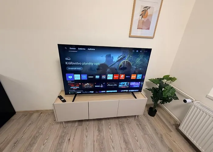 Skyview Vlcince With Private Parking *